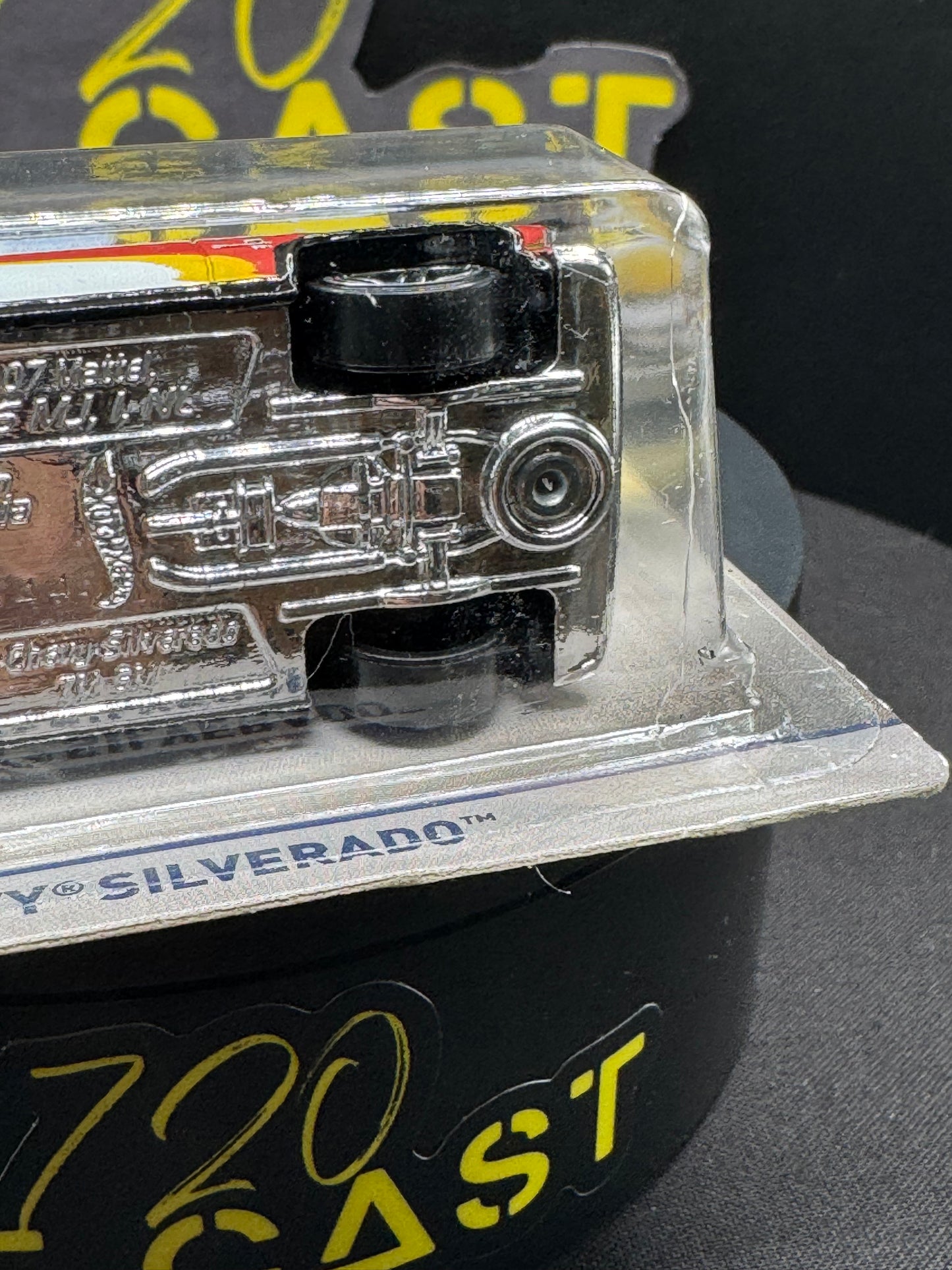 Hot Wheels '83 Chevy Silverado - 100 Years of Trucks Series 2/8 CRACKED BLISTER